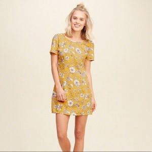 🌴 Hollister | Yellow Floral Summer Dress 🌼